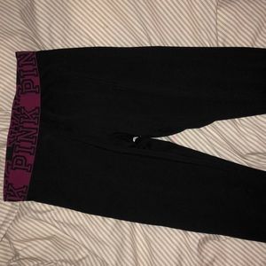Victoria’s Secret pink plain black leggings.